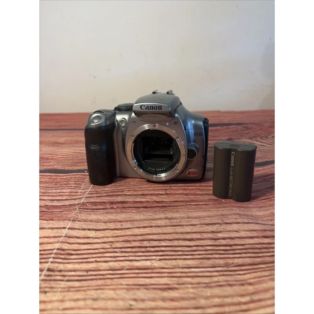 Canon EOS Digital Rebel DS6041 6.3MP DSLR Camera Body Silver W/ Battery - TESTED